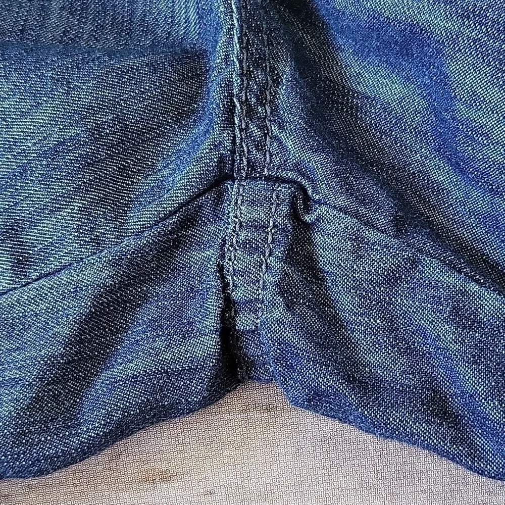 Apt. 9 dark blue cotton blend shorts with cuffs and 5